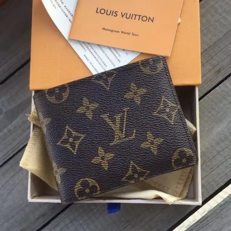 Louis V uitton 지갑 M60895