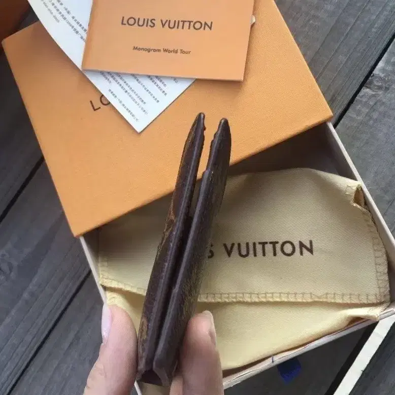 Louis V uitton 지갑 M60895