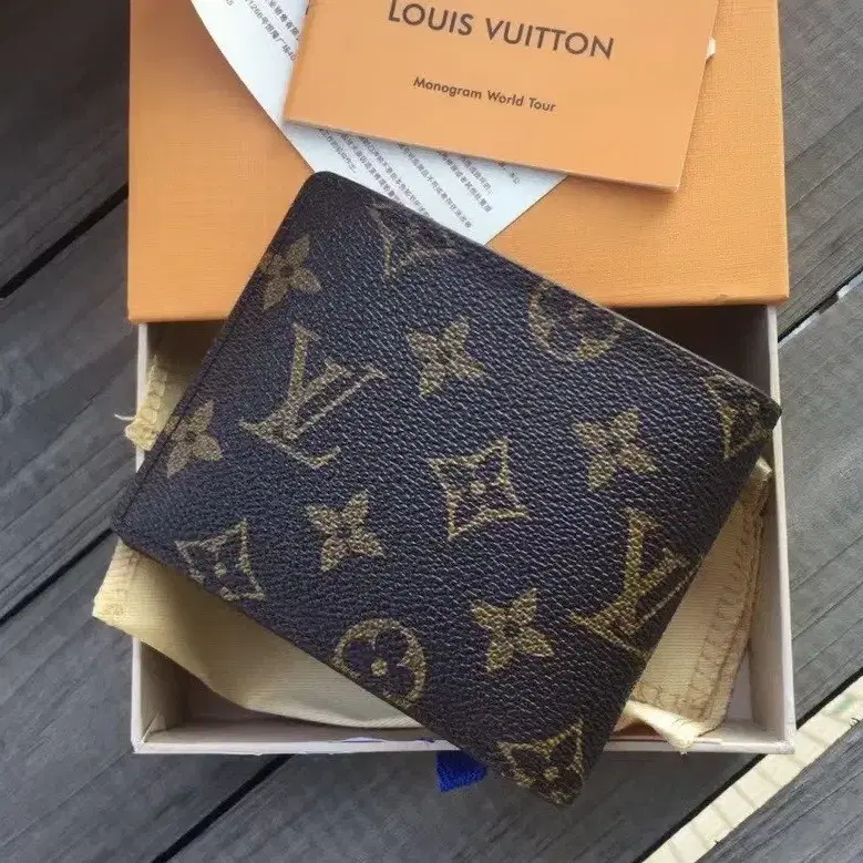 Louis V uitton 지갑 M60895