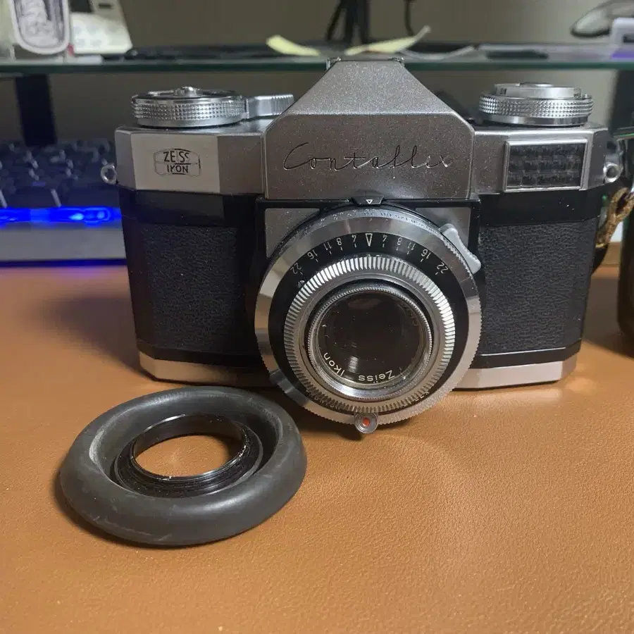 Zeiss ikon contaflex 필름카메라+ 전용후드 케이스