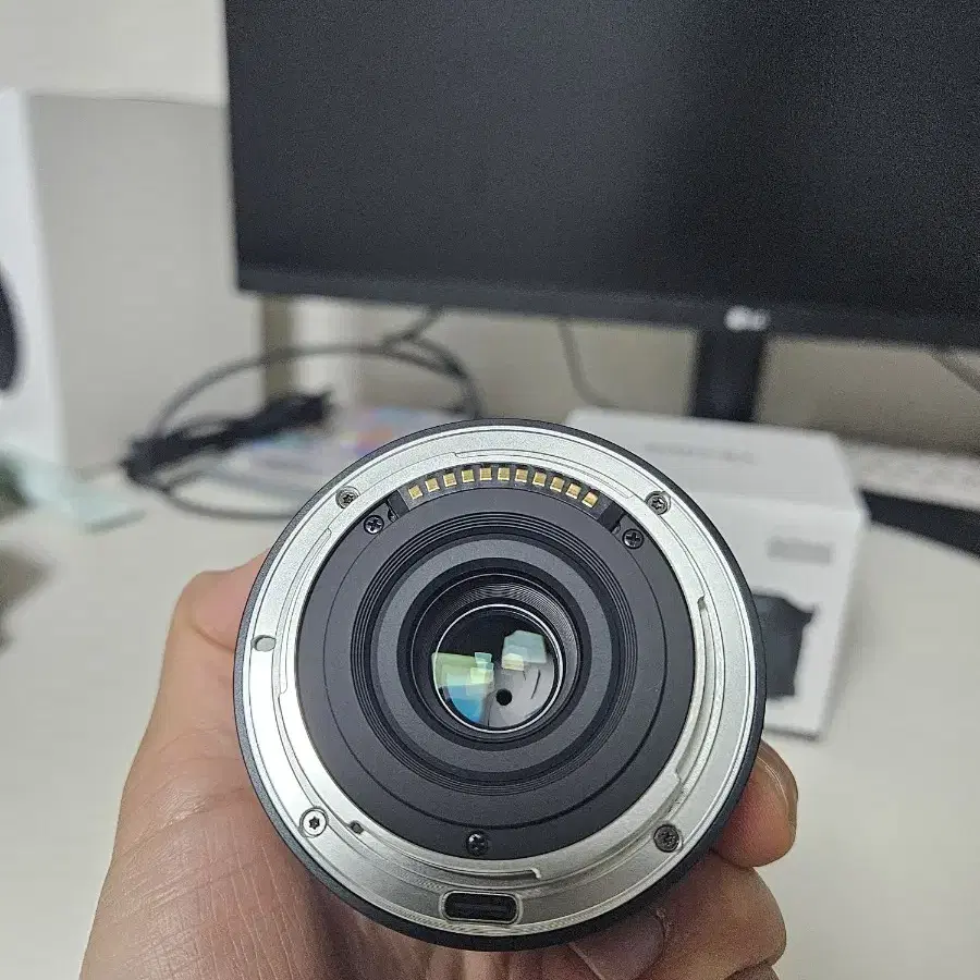 빌트록스 56mm f1.7 z마운트