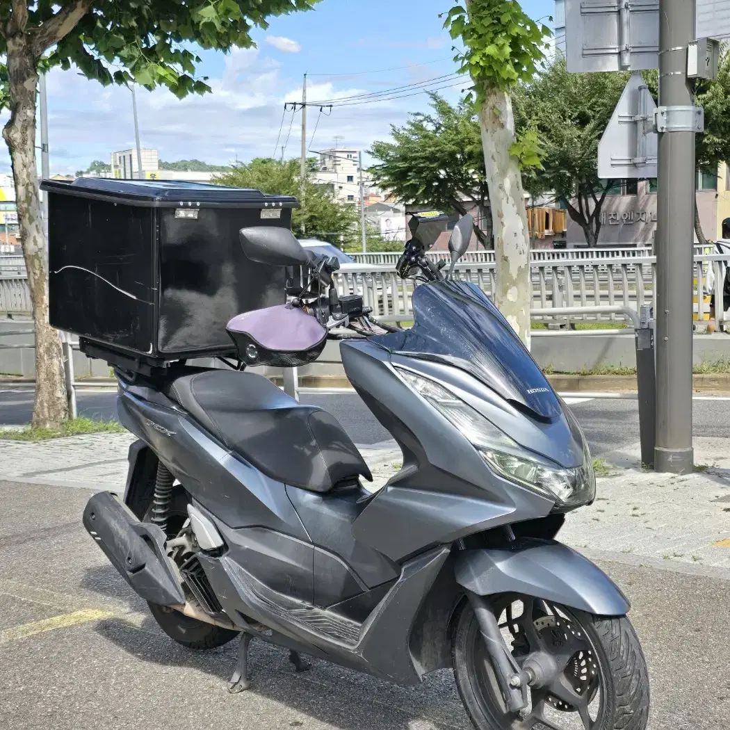 22년식 PCX125 ABS 배달세팅 팝니다