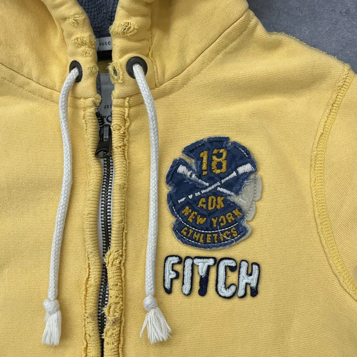 ABERCROMBIE VINTAGE HOOD ZIP UP