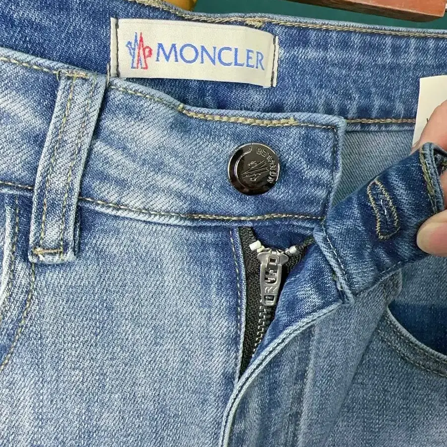 몽클레어 Moncler 청바지