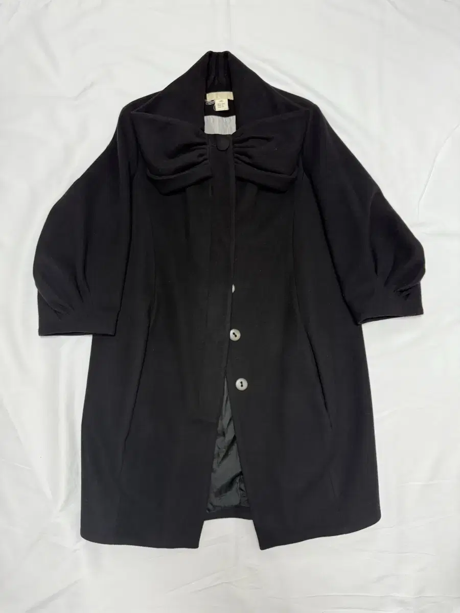 ribbon neck coat 리본 넥 코트