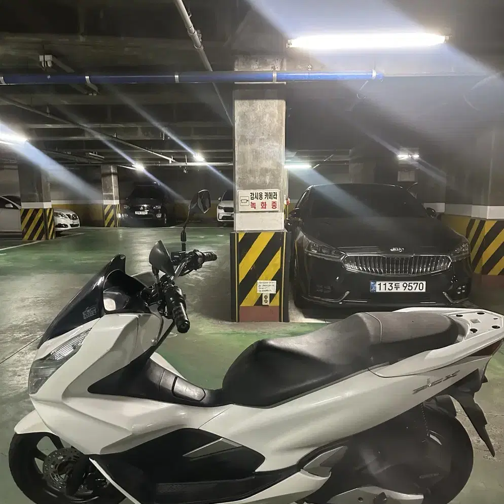 부산 pcx20년식 125cc 판매합니다