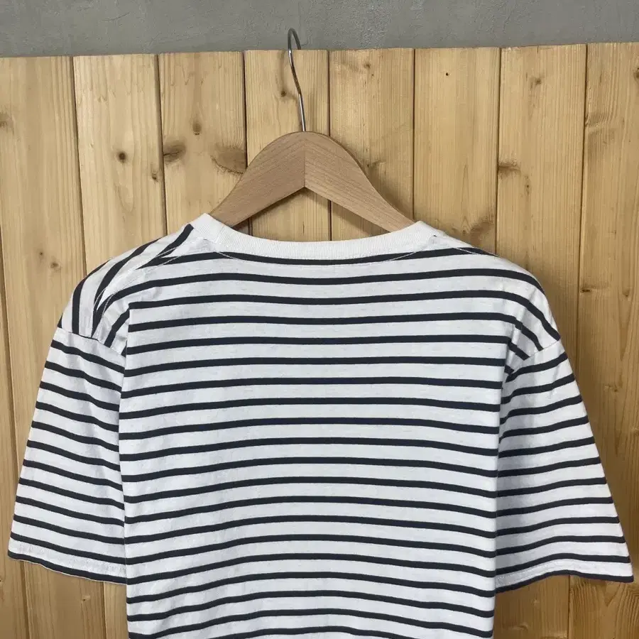 Back Number Stripe T-shirt