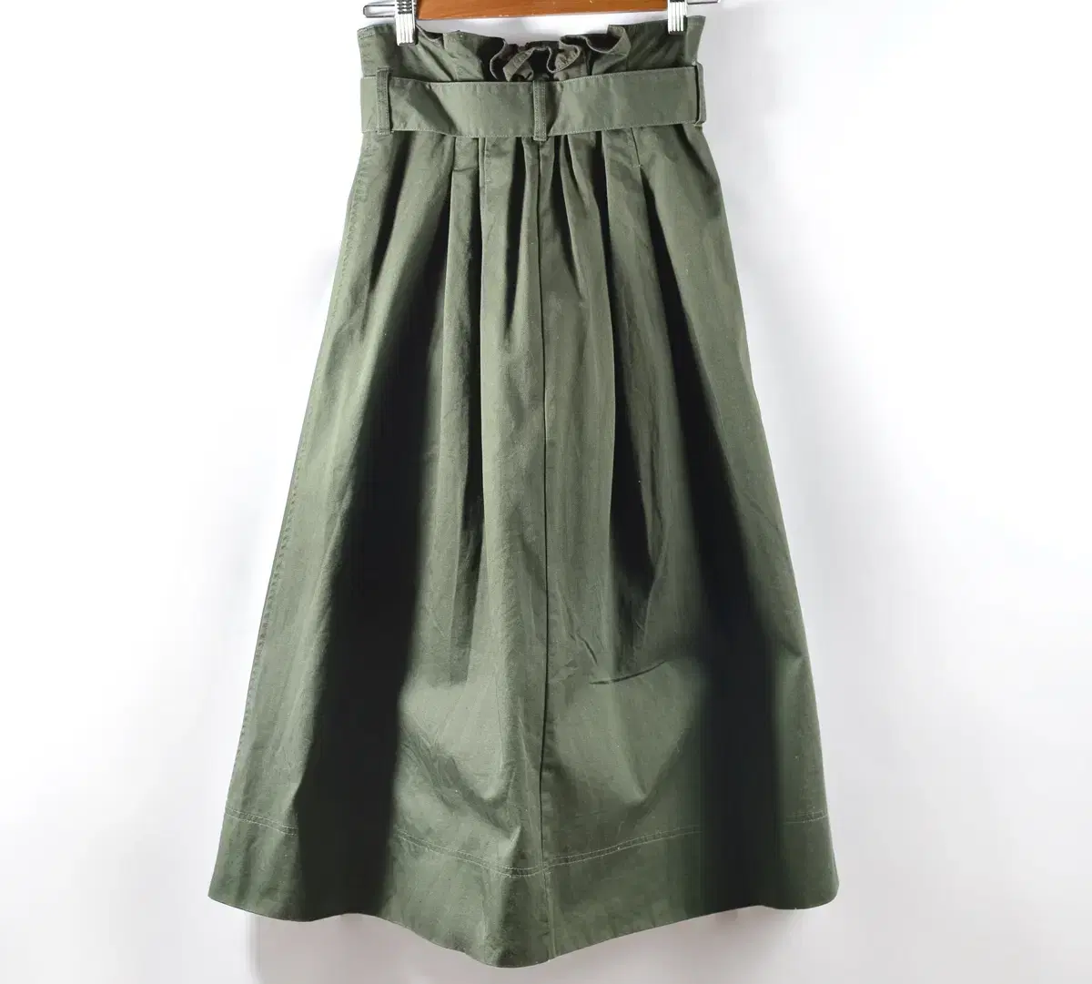 Vintage belted khaki skirt