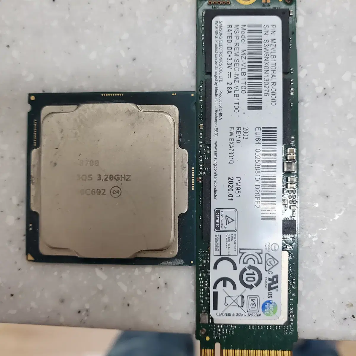 cpu i7-8700 삼성 m.2 1tb 부품