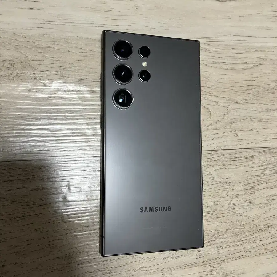 갤럭시 s24ultra (s24울트라) 256gb 블랙 판매합니다!