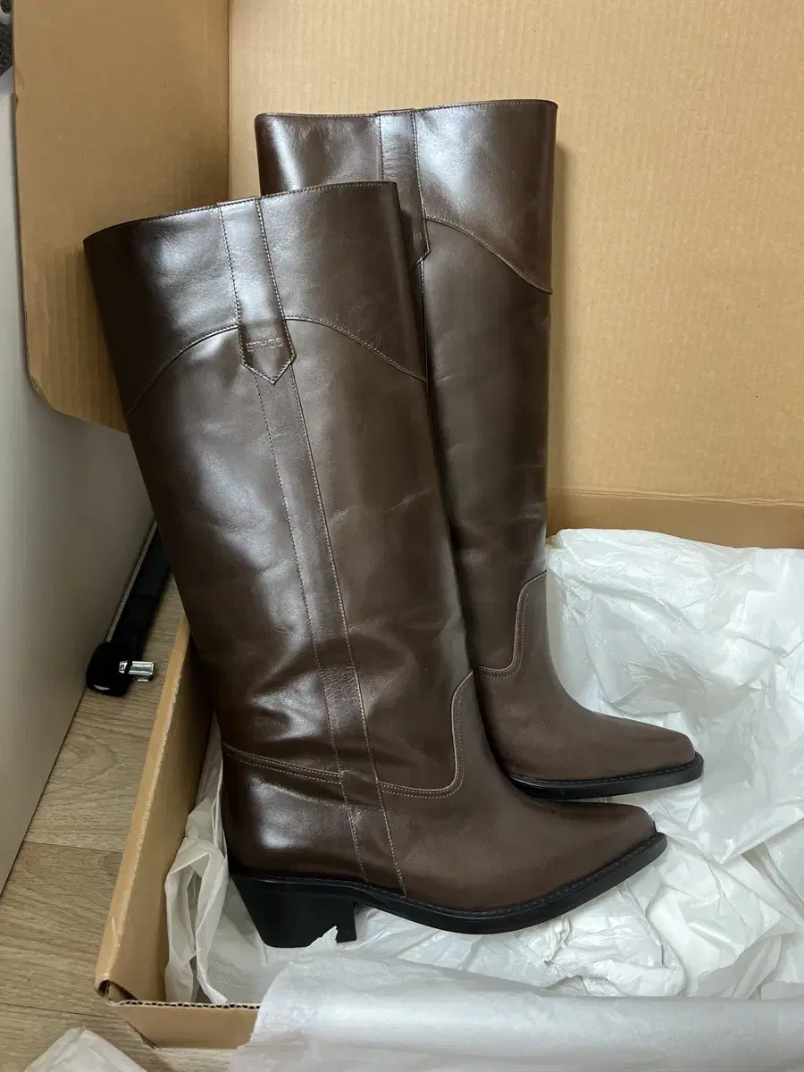 에토스 루미 부츠 255 ethos roomy boots