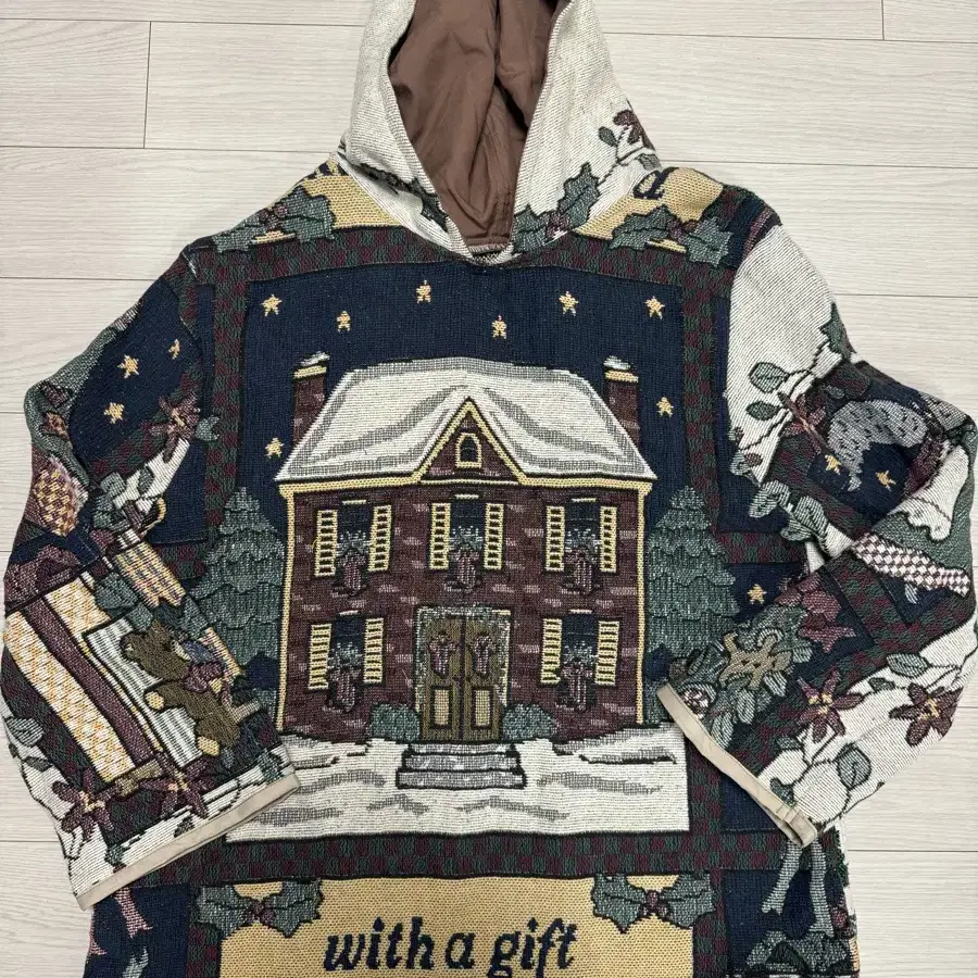 Vintage blanket upcycle hoody house