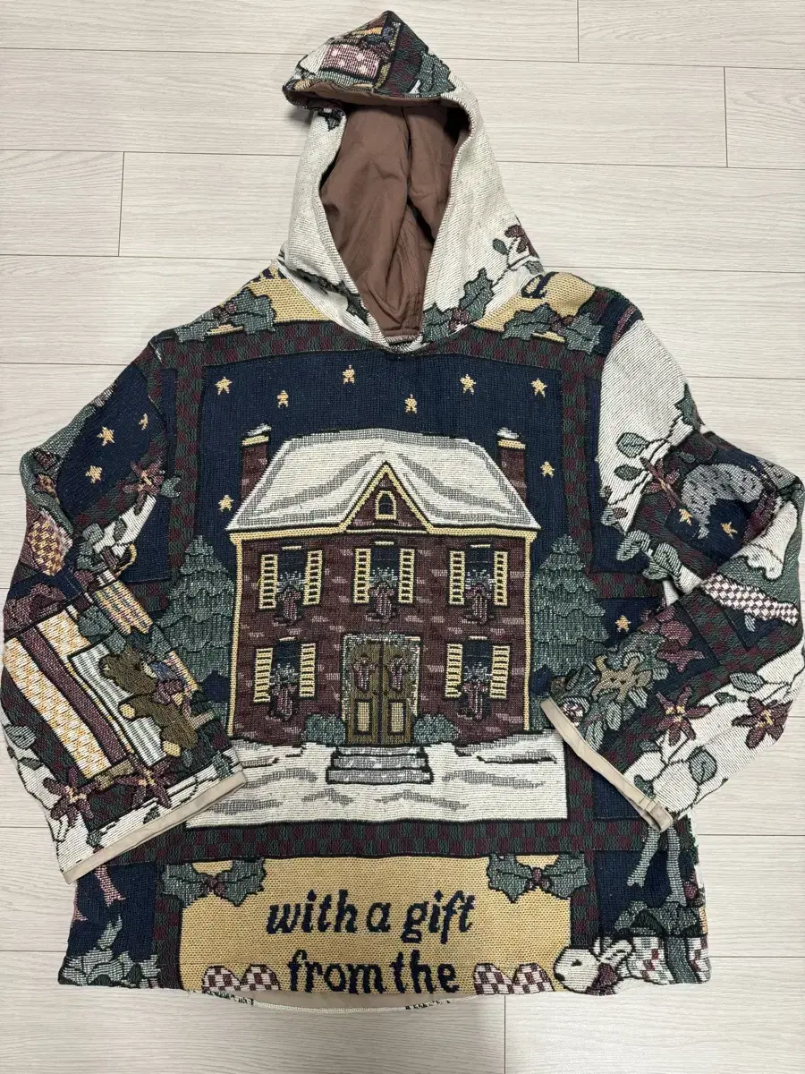 Vintage blanket upcycle hoody house