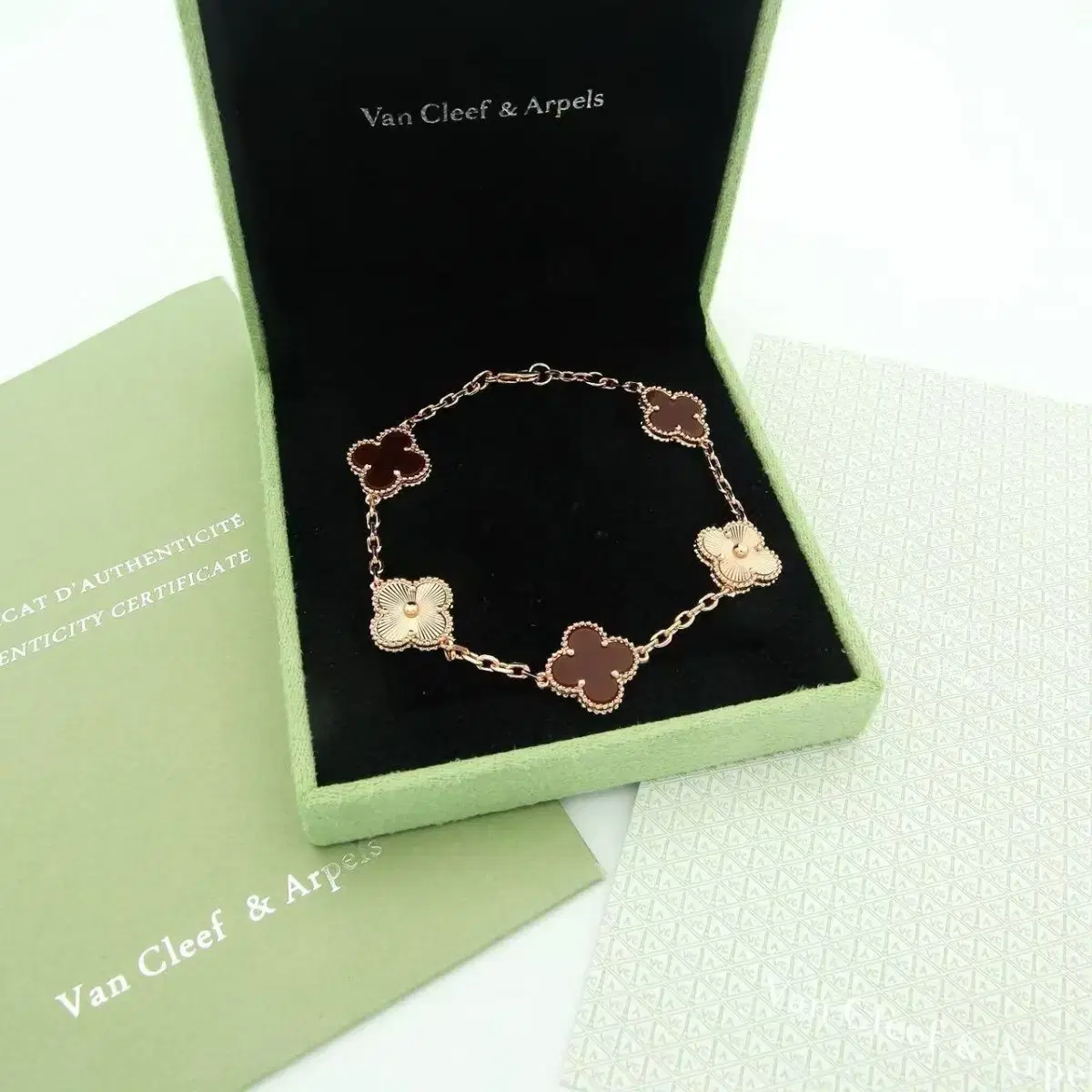 해외 구매Van Cleef & Arpels반클리프 아펠 팔찌 19cm