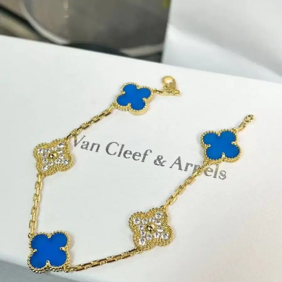 해외 구매Van Cleef & Arpels반클리프 아펠 팔찌 19cm