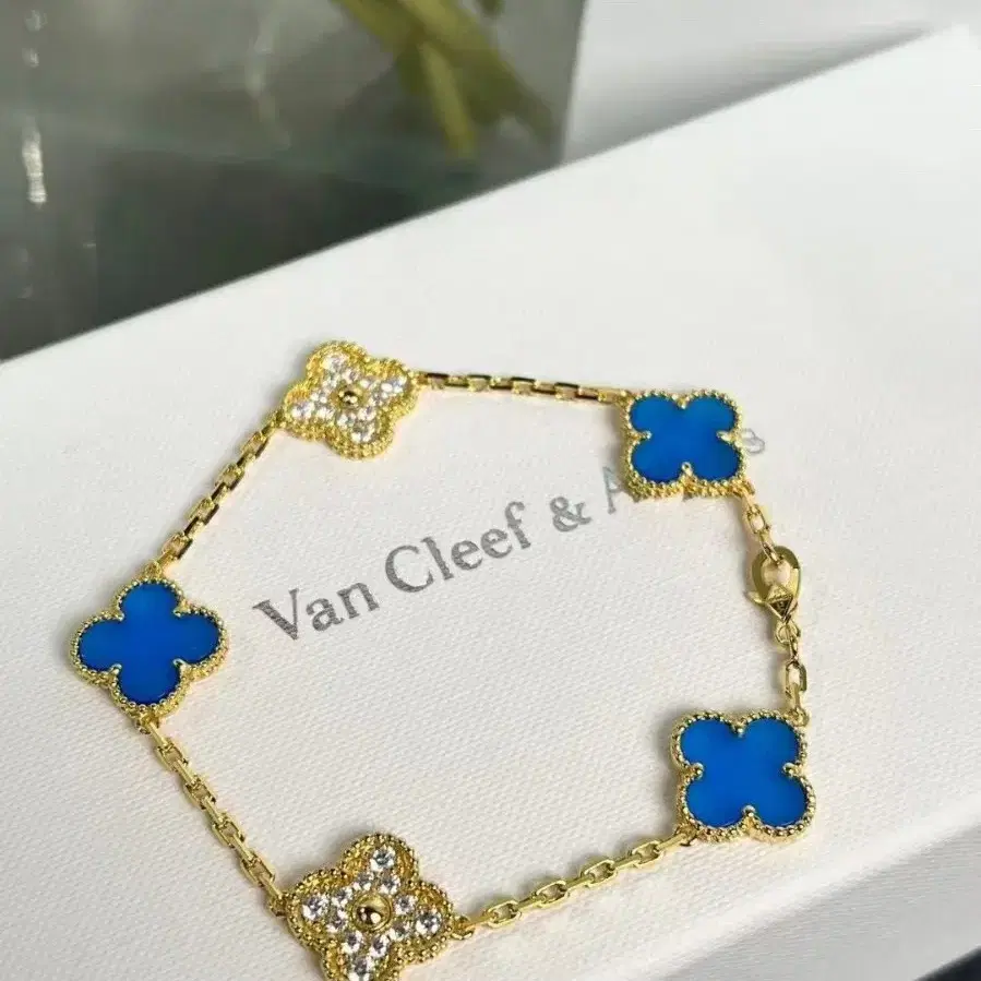 해외 구매Van Cleef & Arpels반클리프 아펠 팔찌 19cm