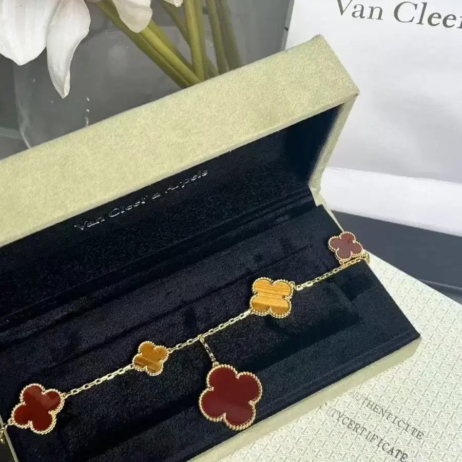 해외 구매Van Cleef & Arpels반클리프 아펠 팔찌 19cm