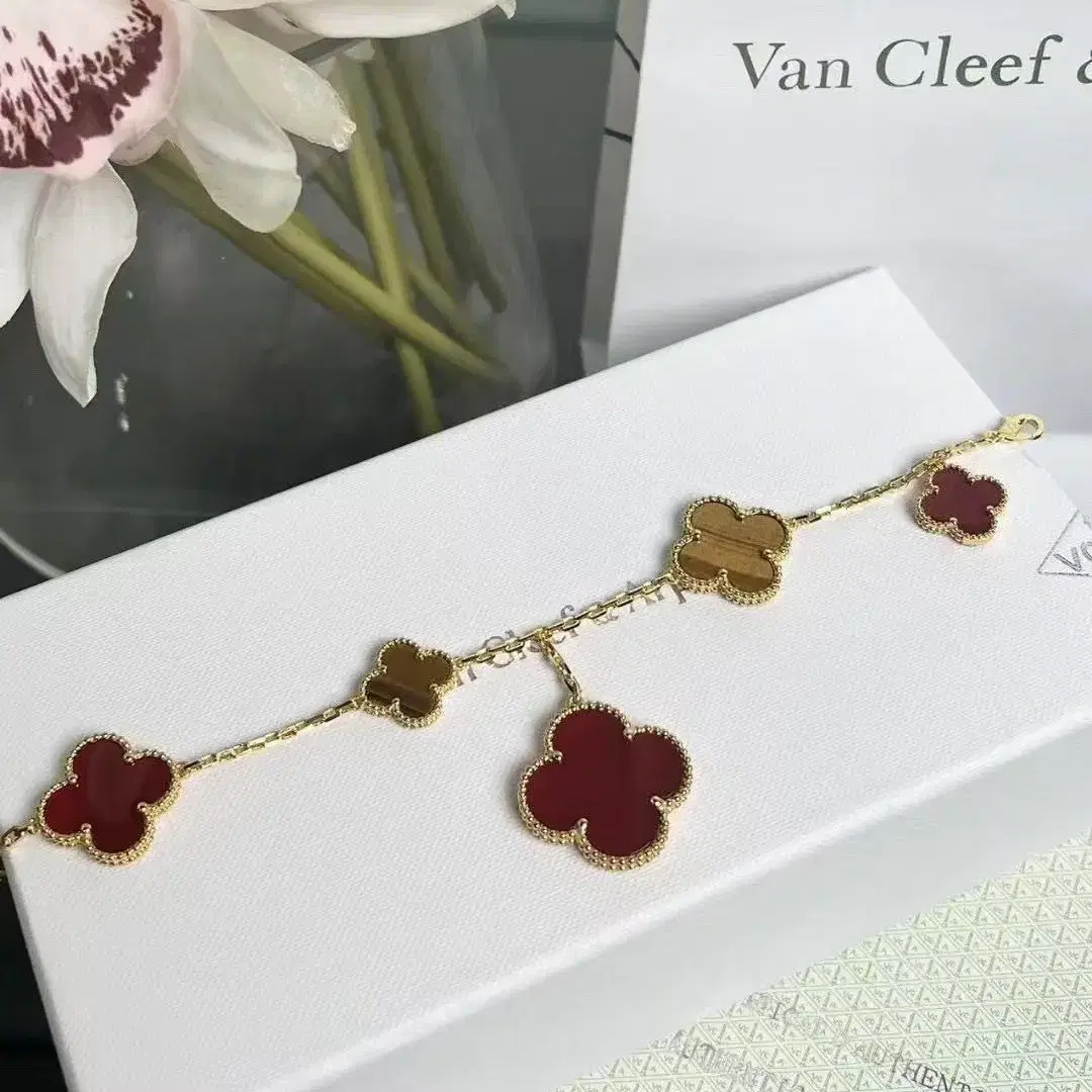 해외 구매Van Cleef & Arpels반클리프 아펠 팔찌 19cm