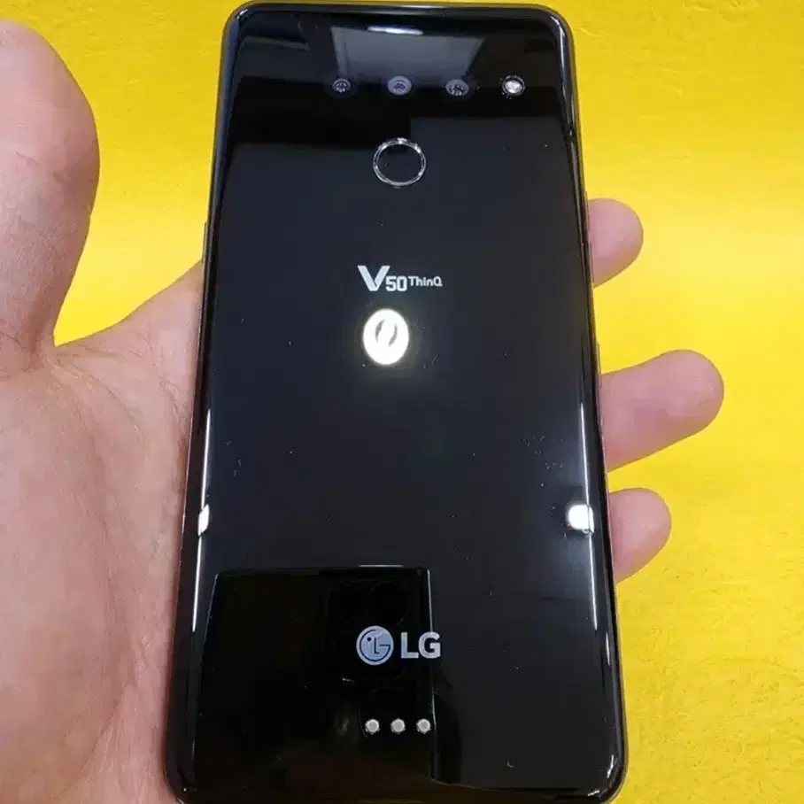 LG V50 128기가 블랙 무잔상