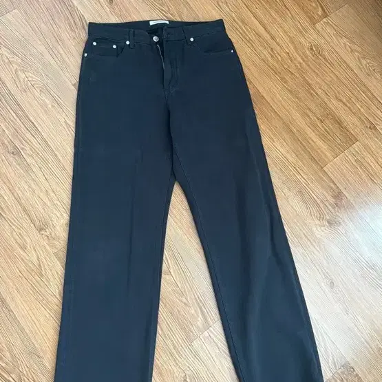 [32] 브랜디드 WIDE DENIM PANTS [WASHED BLACK