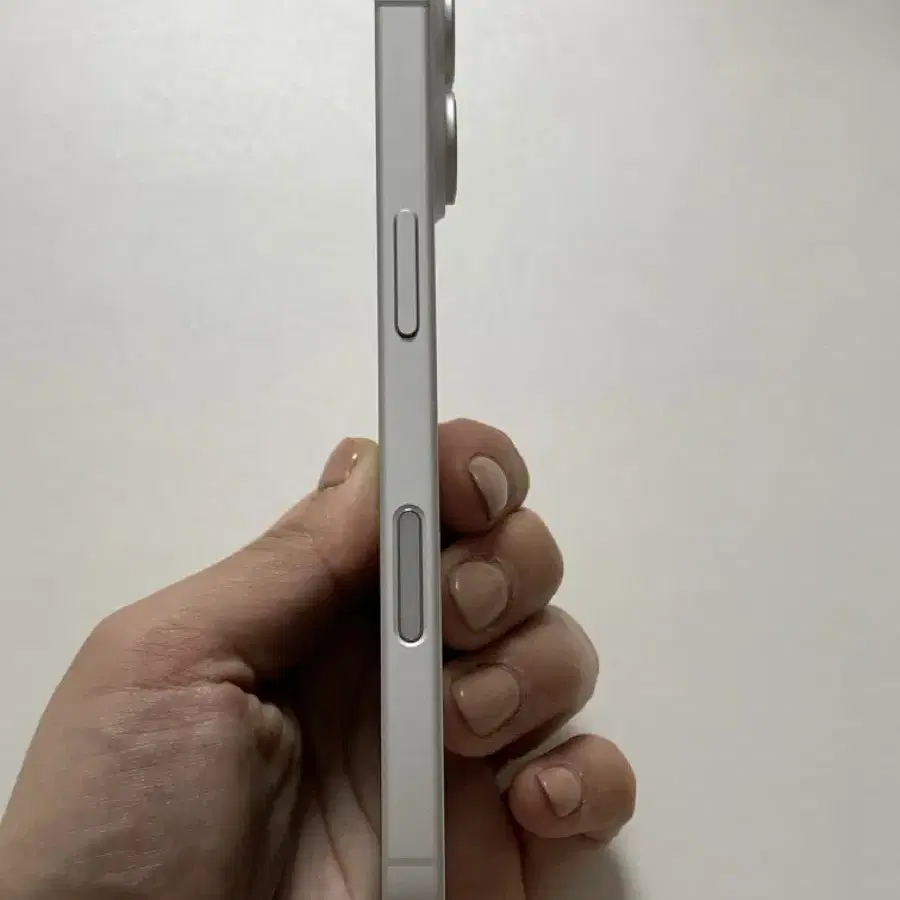 (자급제S급풀박)아이폰16화이트128기가/iphone16White128G