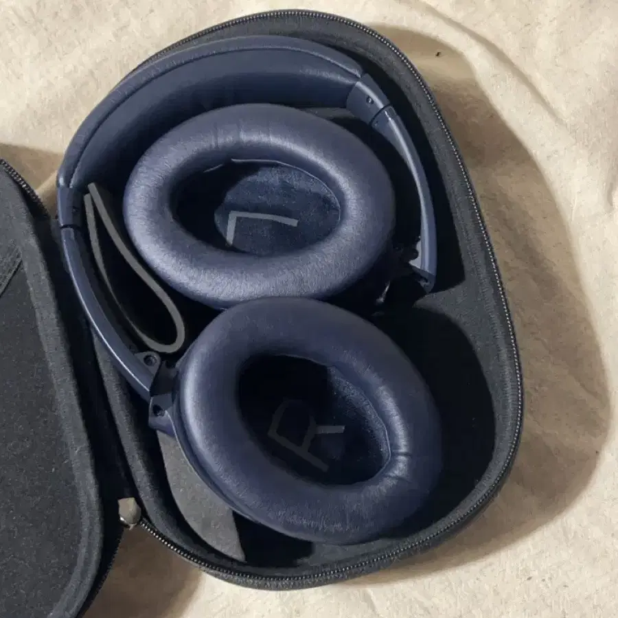 Bose 보스 qc45 네이비 판매