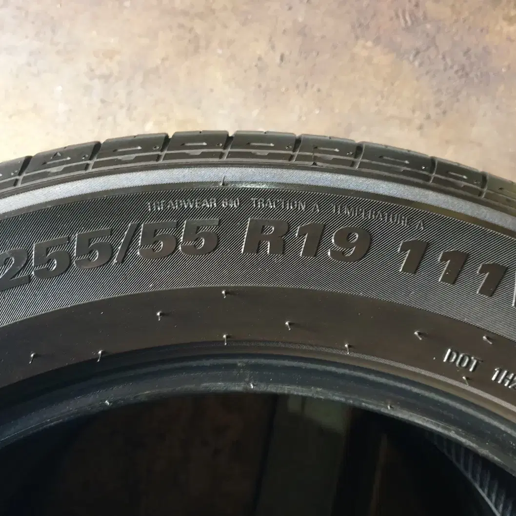 2555519/중고타이어 금호 크루젠HP51 255/55R19 2개 세트