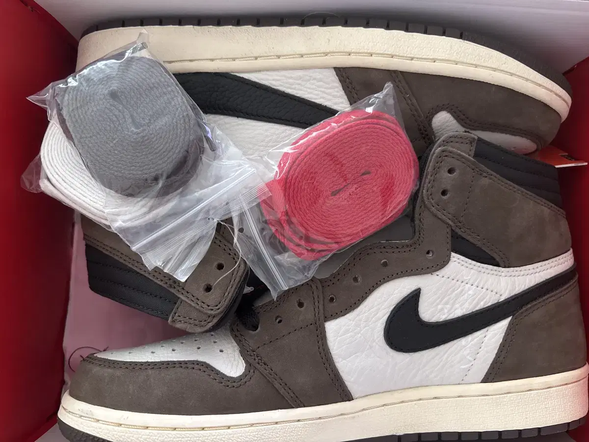 Jordan 1 x Travis Scott Retro High OG SP