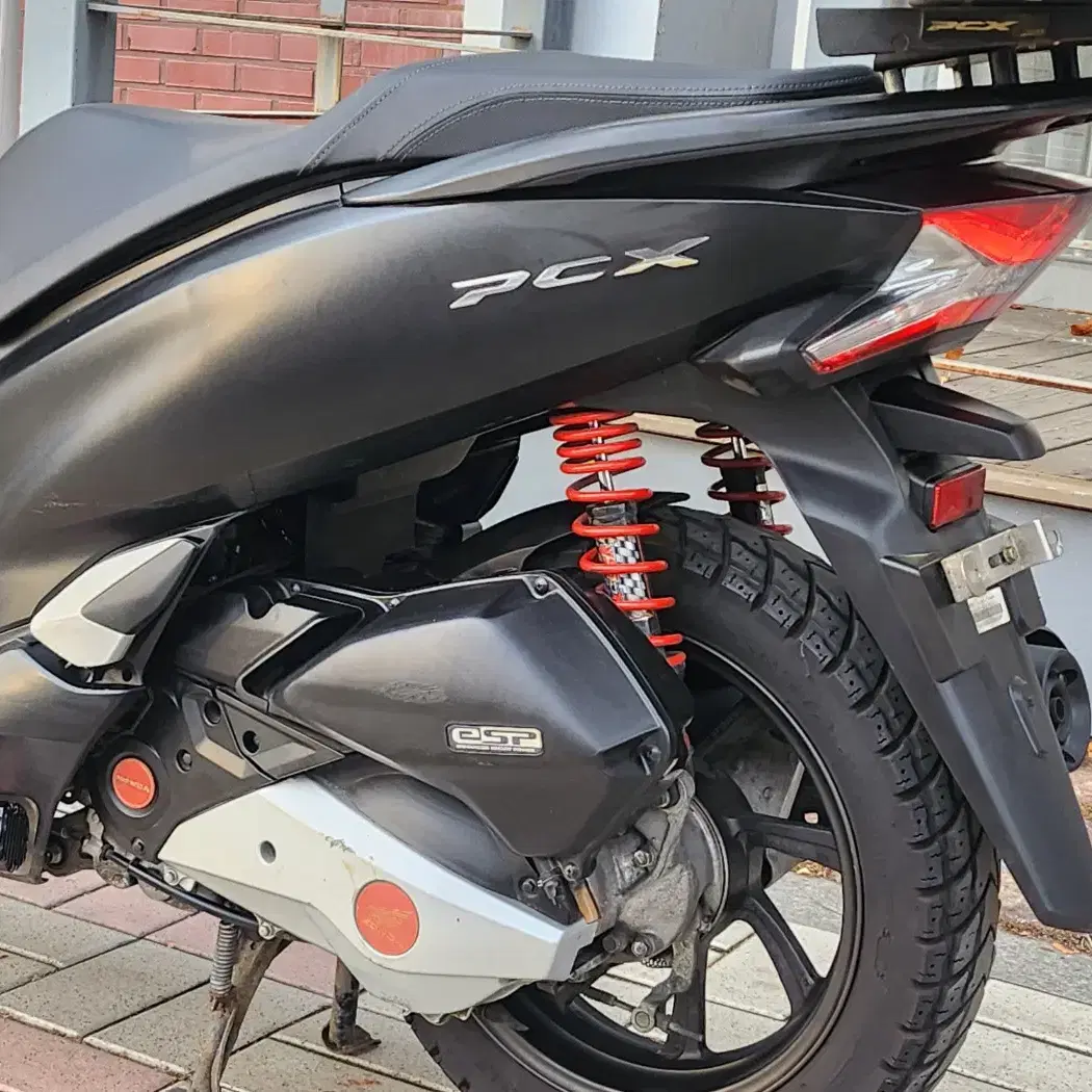 2019년식 혼다 PCX125 28000KM 판매합니다.