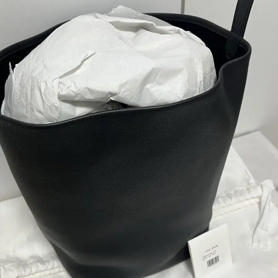 (새상품) 더로우 파크백 블랙 라지 N/S Park Tote