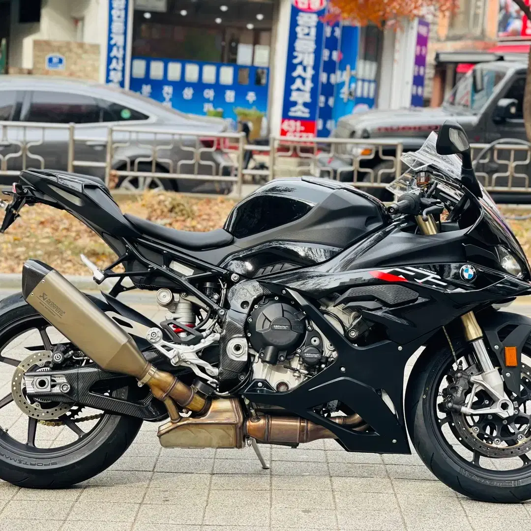 [BMW] S1000RR 레이스팩 2023년식 차량 최저가 판매 합니다.