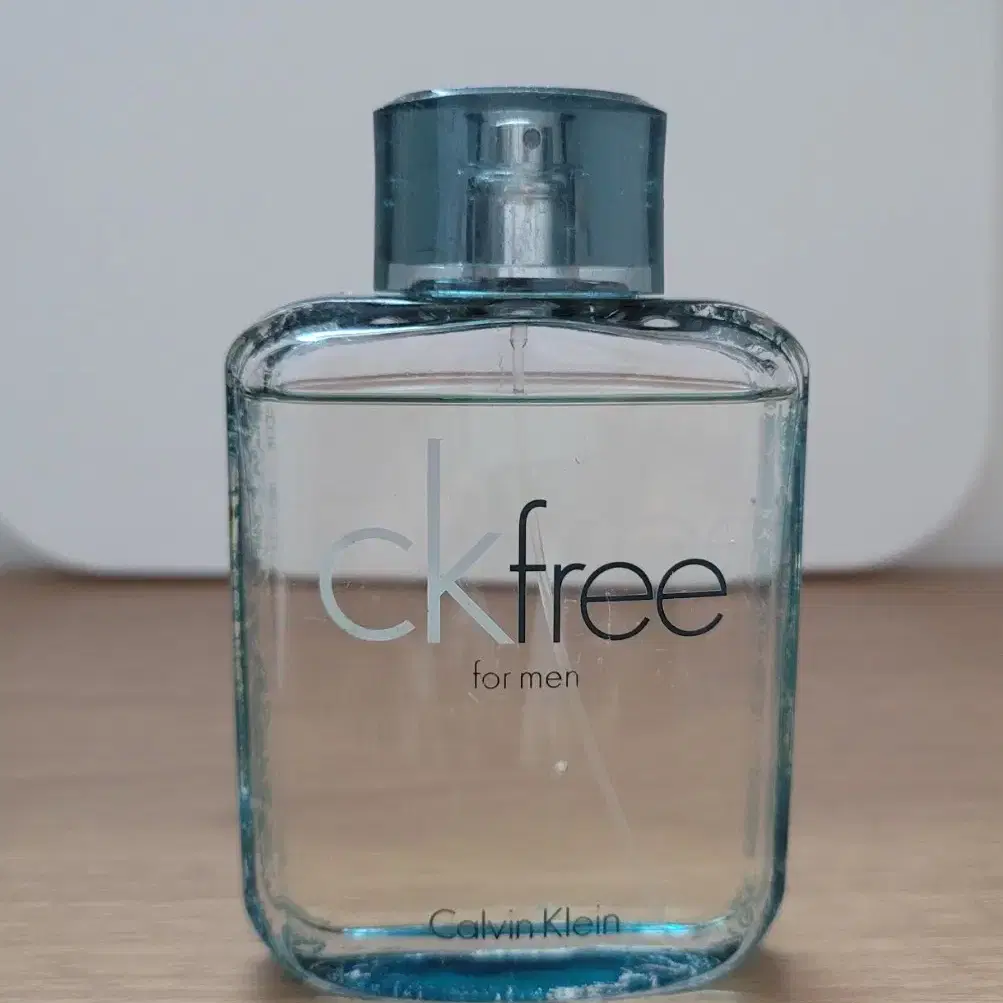 ck free EDT 100ml 향수