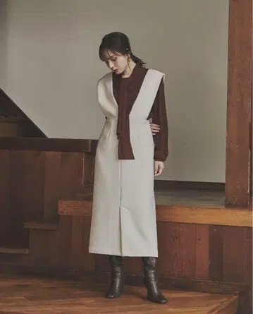 미사용 새상품 아누앙스 오버롤 스커트 화이트 아이보리 에크루
