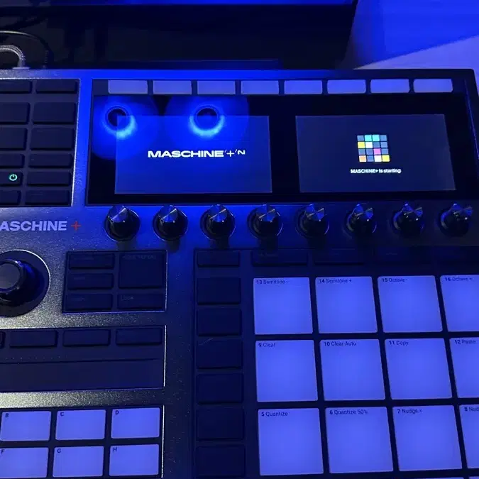 Maschine Plus 머신 플러스