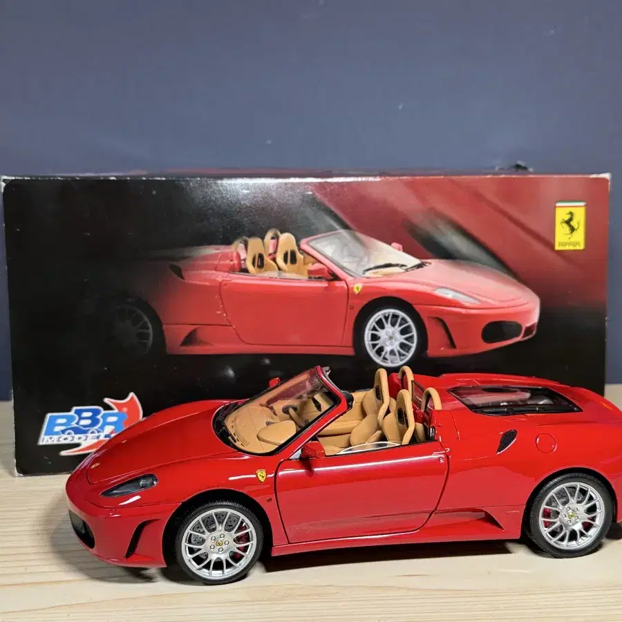 (가격인하) 1:18 다이캐스트 bbr 페라리 f430 스파이더 팝니다