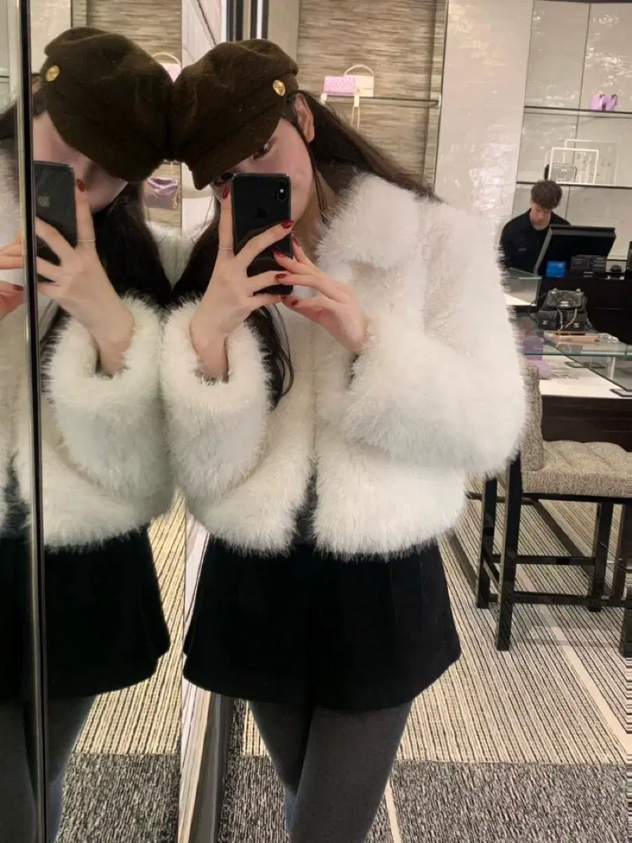 Reyeh Dear fur jacket 레예마켓 퍼 자켓 화이트