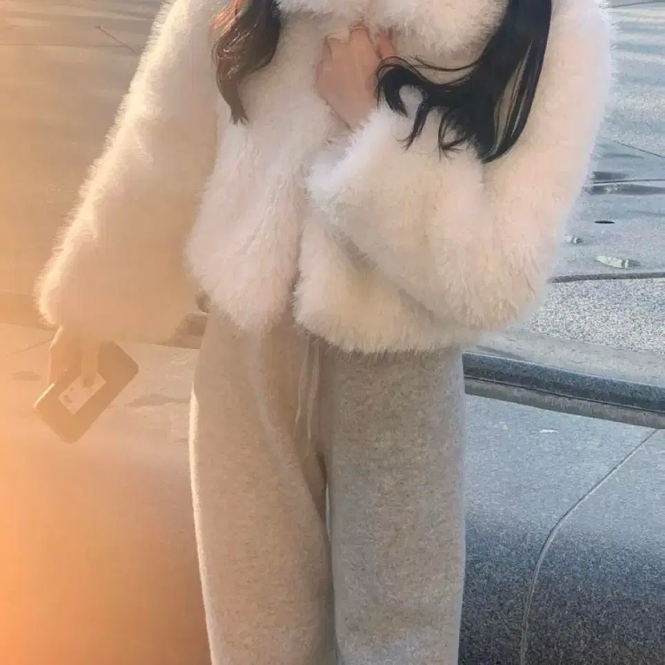 Reyeh Dear fur jacket 레예마켓 퍼 자켓 화이트