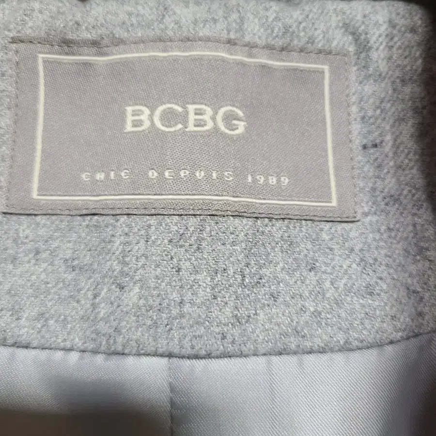 BCBG 후드 코트