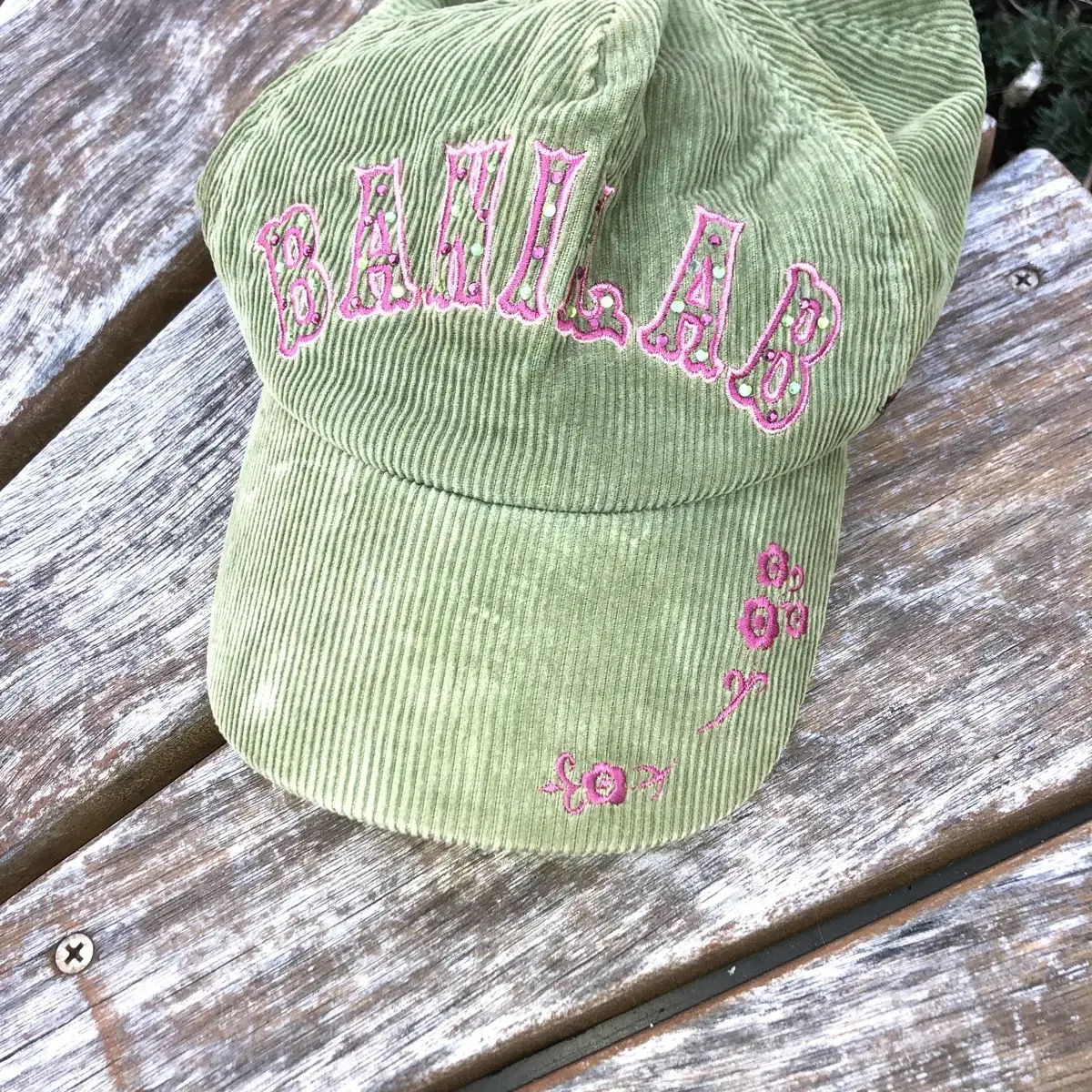 Vintage Banila B khaki corduroy cap