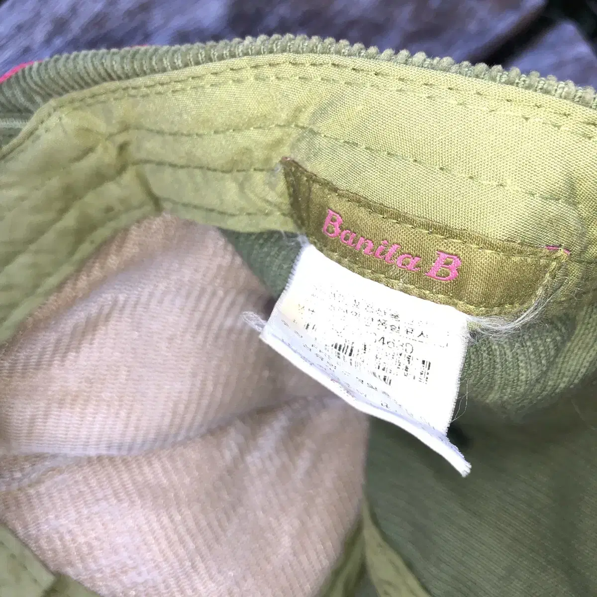 Vintage Banila B khaki corduroy cap