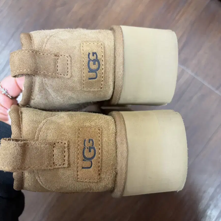 UGG 어그240