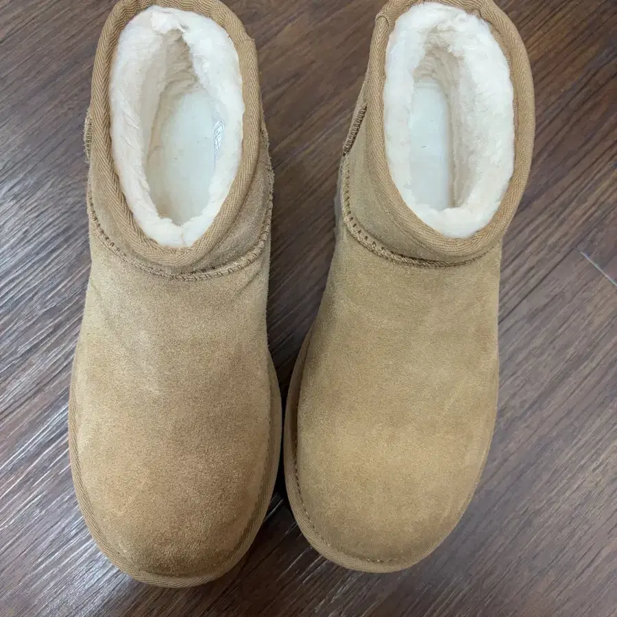 UGG 어그240