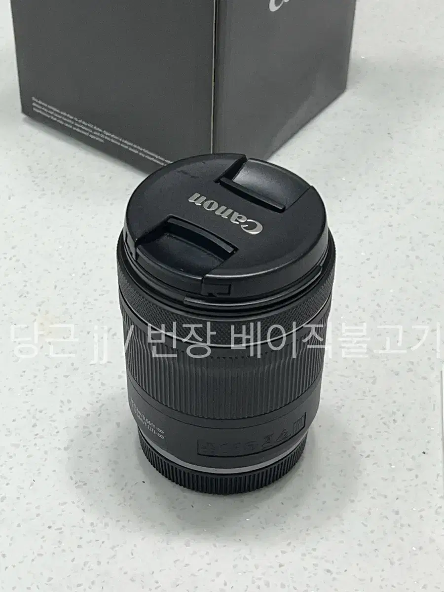 캐논 RF 24-105mm F4-7.1 IS STM 렌즈 팝니다