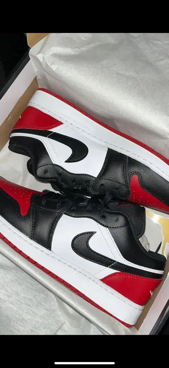 Jordan1 Low Bread Toe