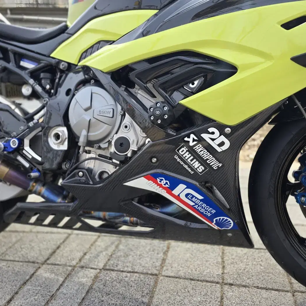 bmw m1000rr 2022년식 50주년 한정판컬러 판매합니다.