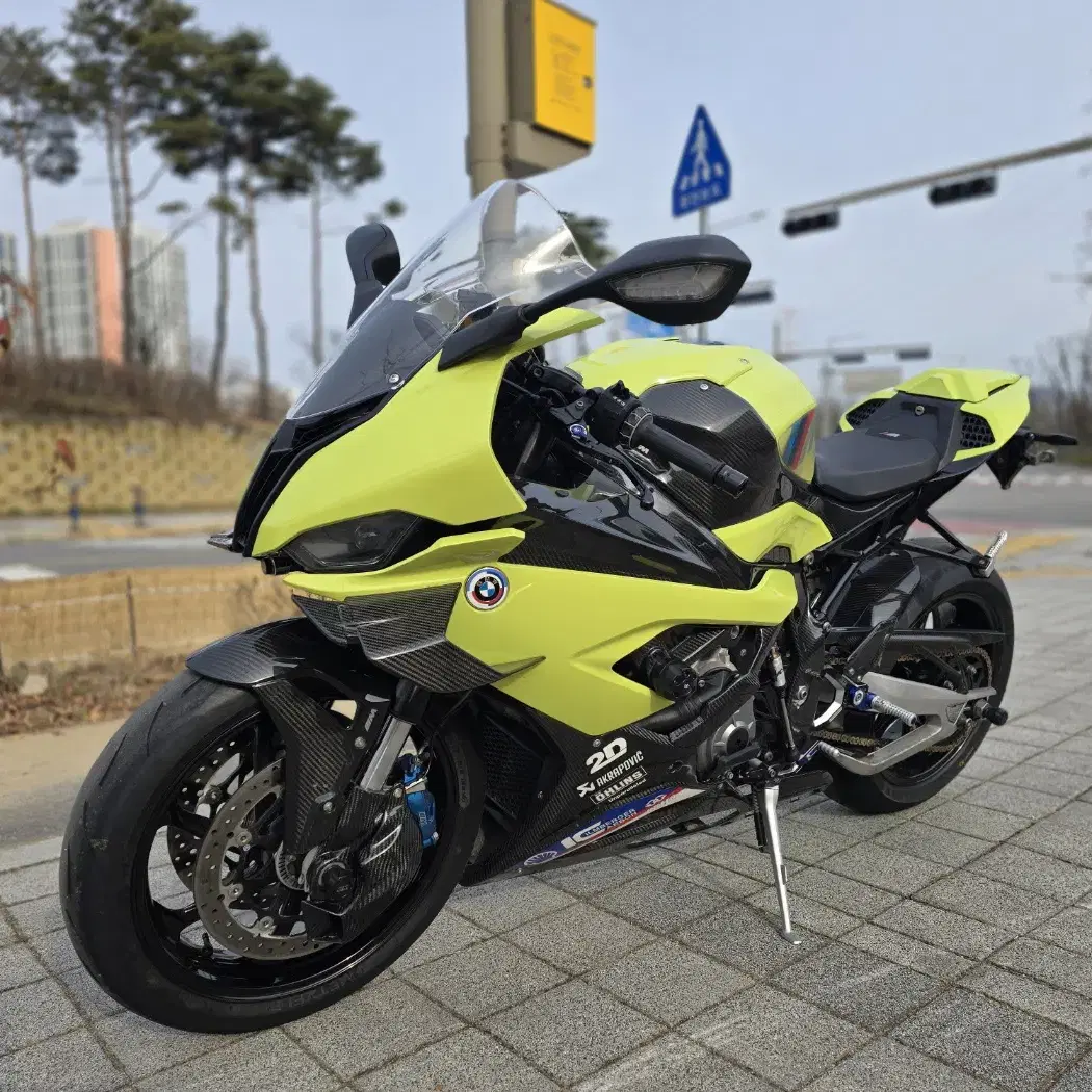 bmw m1000rr 2022년식 50주년 한정판컬러 판매합니다.