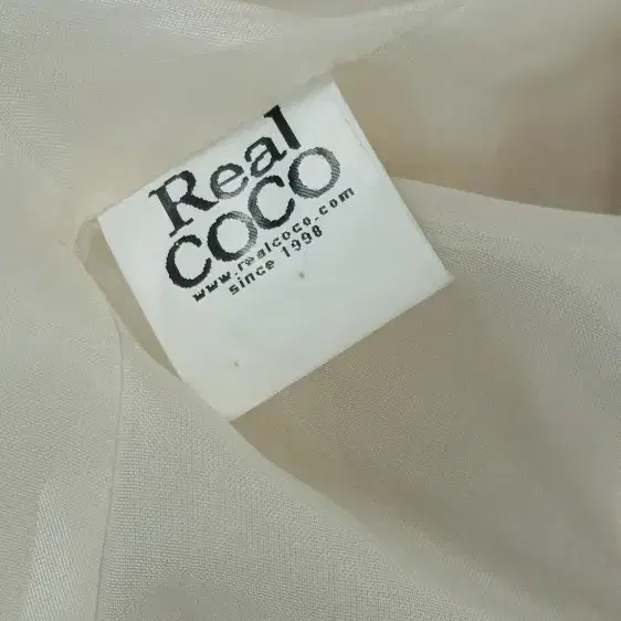 RealCOCO 리얼코코 아이보리 코트 85