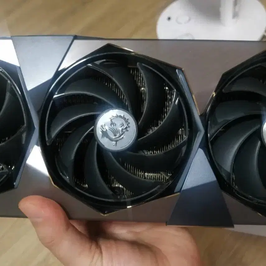 msi 슈프림 rtx4090 그래픽카드