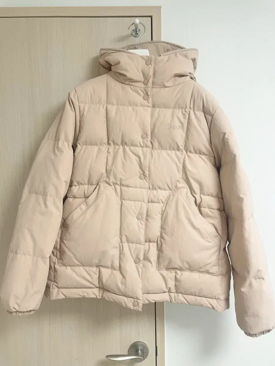 시눈 핑크 패딩 Hoodie Puffer Jacket 24년 새상품