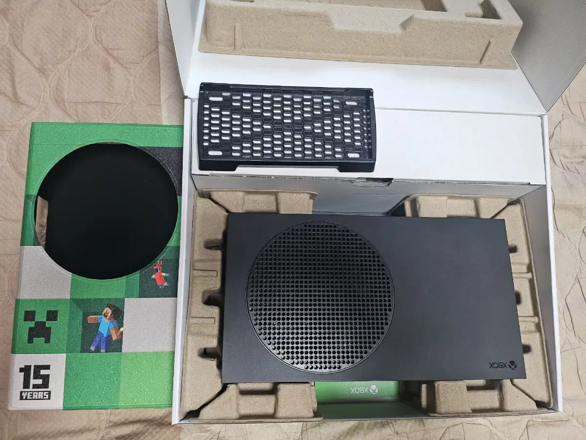 xbox series s 카본블랙 1tb 팝니다. 패드x